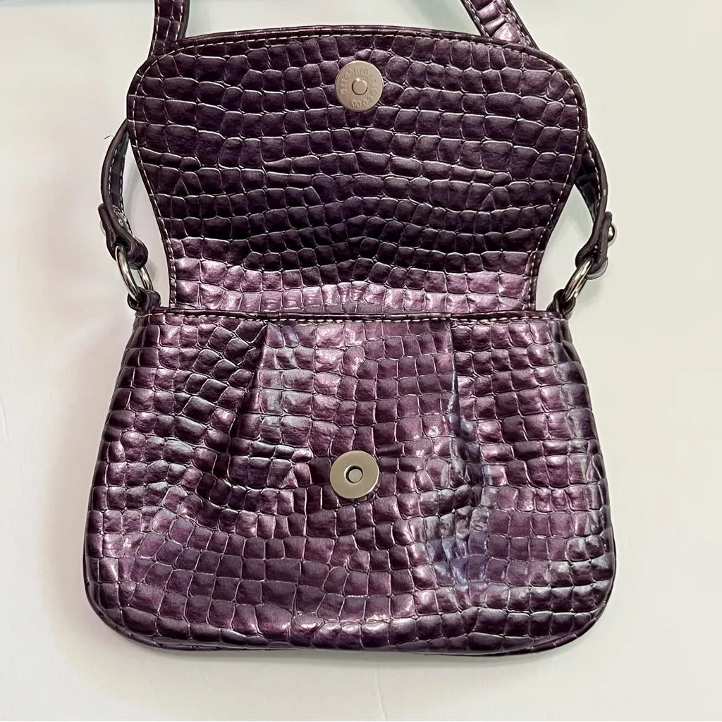 Kathy Van Zeeland Bag and Coin Purse Box Set in Purple Faux Crocodile - Image 9