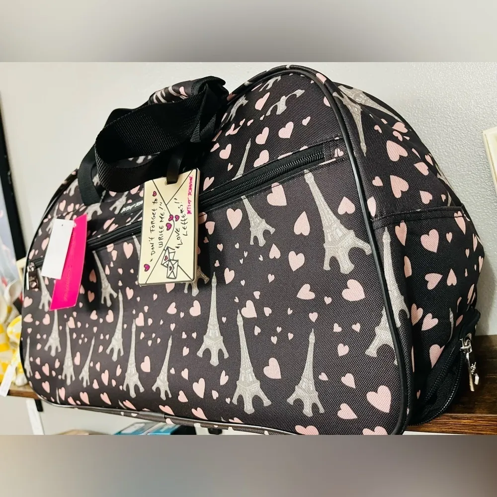 Betsey Johnson Eiffel Tower Heart Rolling Duffel Weekender Bag NWT - Image 2