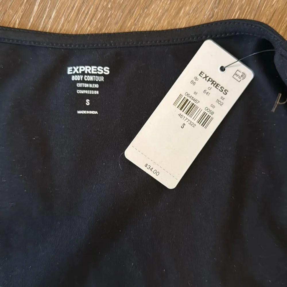 NWT Body Contour Stretch Cotton Scoop Neck Tank - Image 3