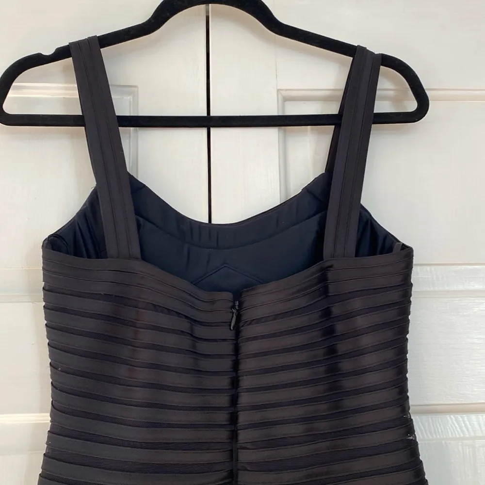 BCBGMaxAzria‎ Black Gown Maxi Structured Satin Gown Size 6 Prom Homecoming Mesh - Image 11