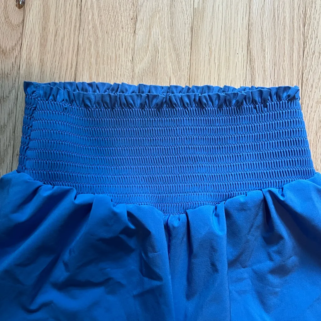 Aerie  High-Waisted Ruched Shorts Small - Image 2