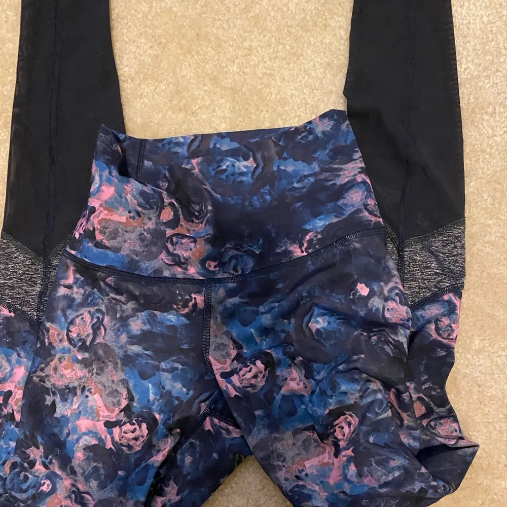 Lululemon Wunder Under Pant *Full-On Moody Mirage Bark Berry Deep Navy size 4 - Image 3