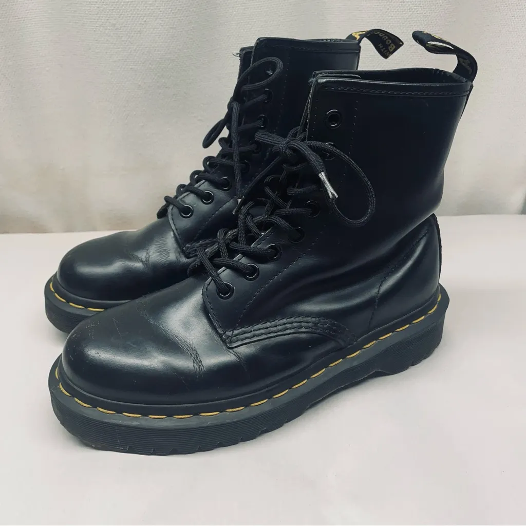 Dr. Martens 1460 Black Leather 8-Eye Boots Women’s 7 Men’s 6 (EU 38) - Image 2