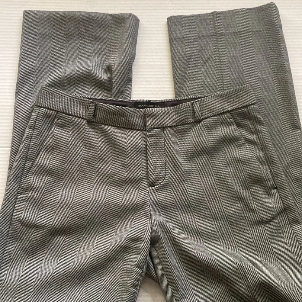 Banana Republic Logan black houndstooth check trousers dress pants, size 6 - Image 4