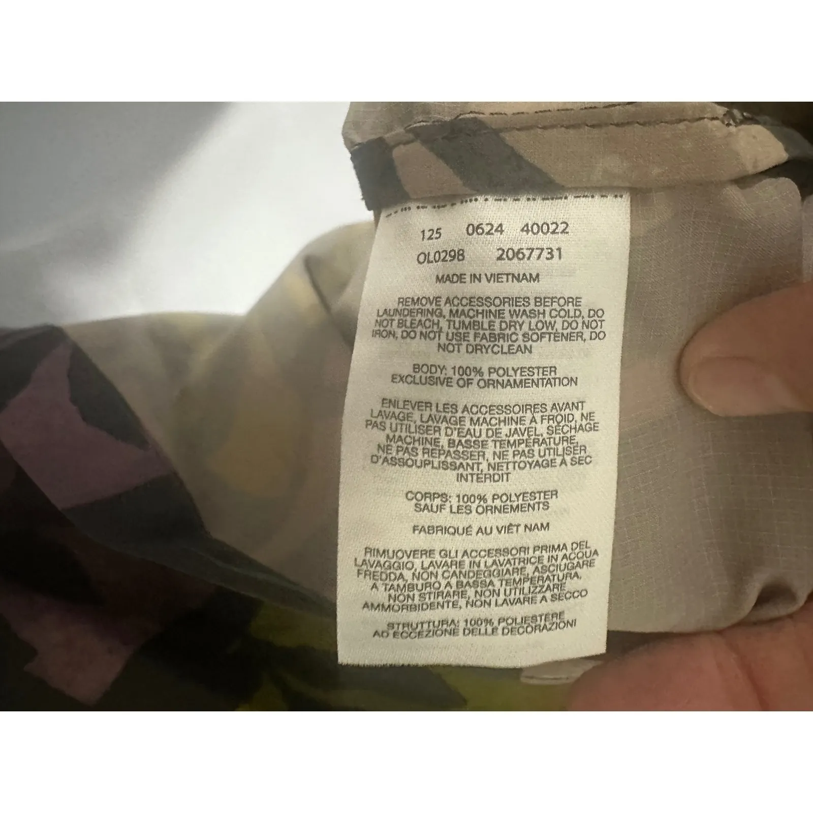 Mountain Hardwear Trail Sender Button Down Tropical Leaf Print Shirt EUC Size L - Image 12