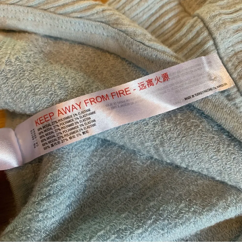 Out From Under  Light Blue V-Neck Crop Top Bralette XS - Image 7