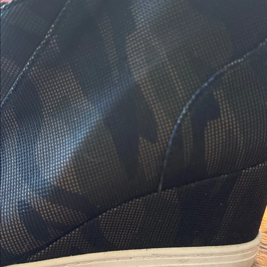 Linea Paulo Camouflage Wedge Booties size 7.5 Green - Image 4