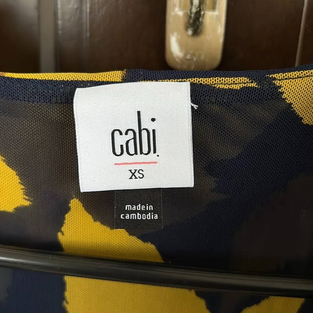 EUC CAbi Midnight Strech Dress Navy Gold Size XS - Image 5