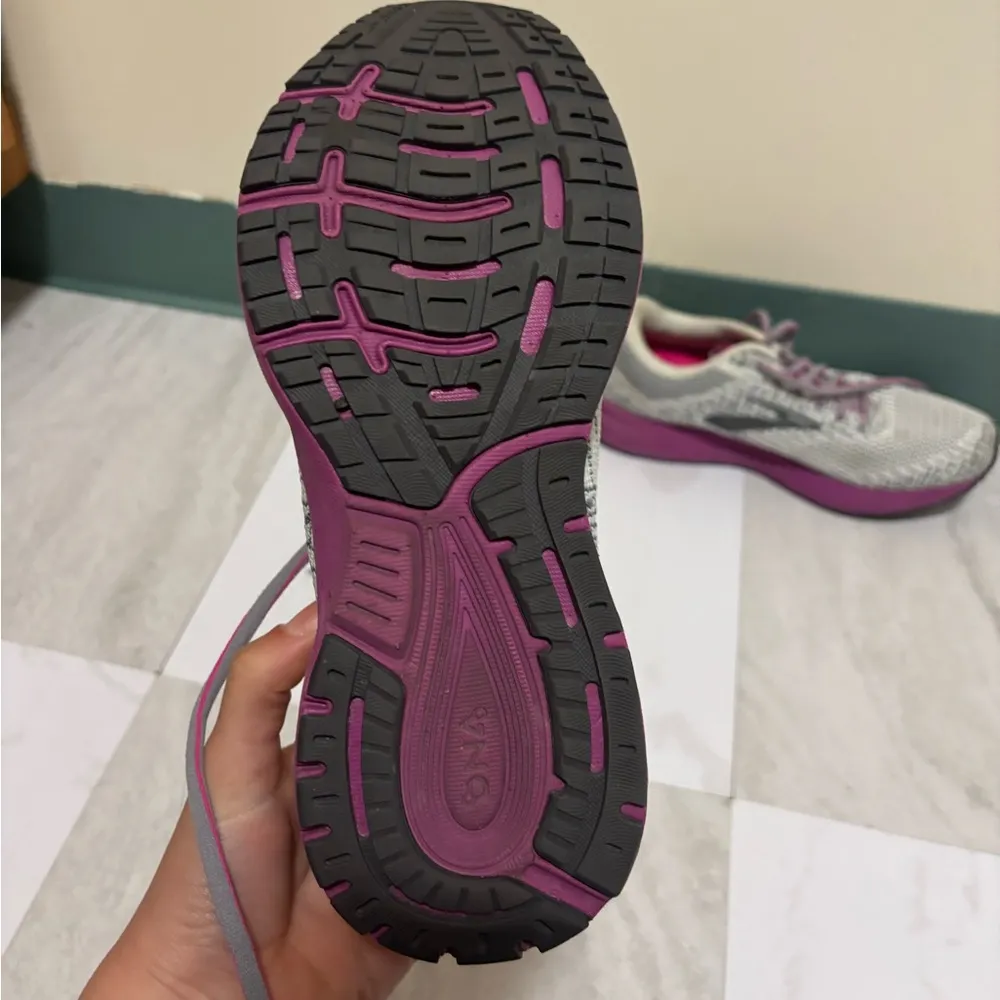 Brooks Running Shoes - Image 2