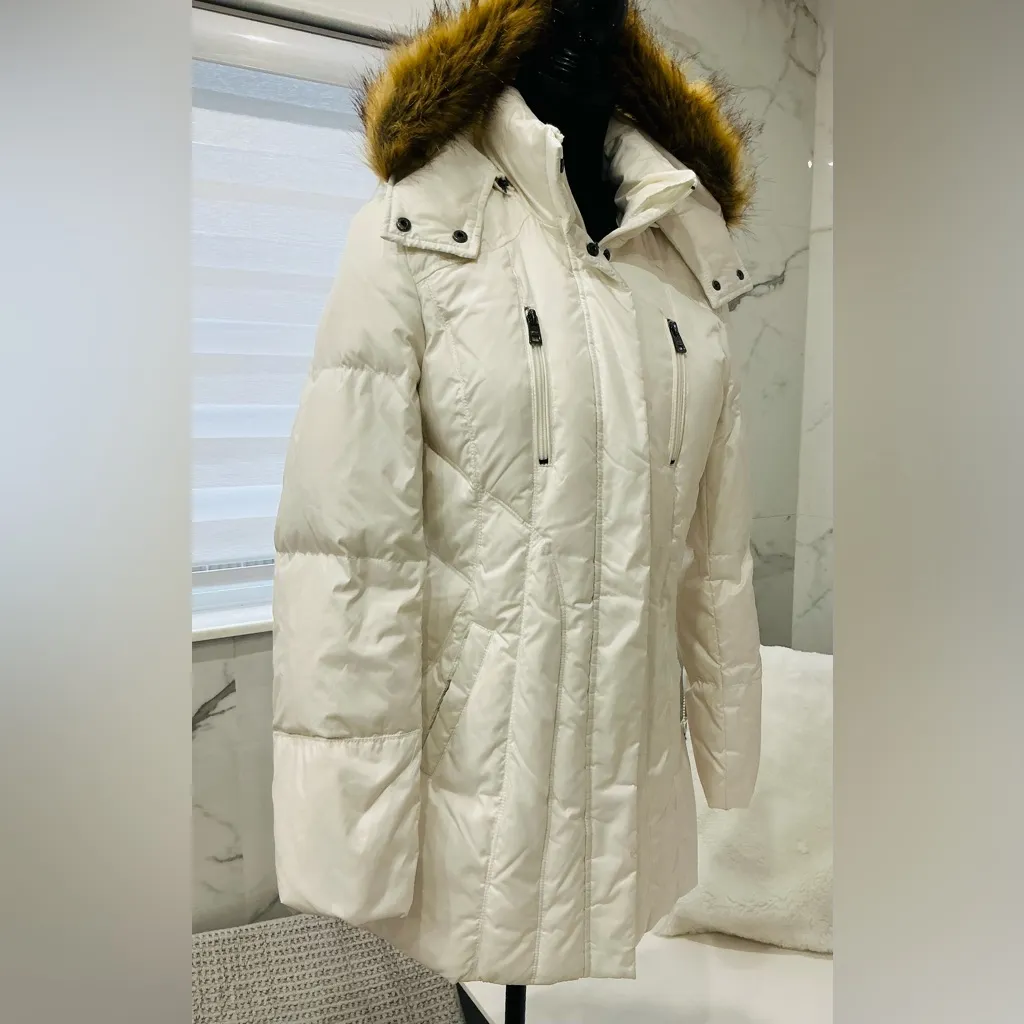 Stylish pretty puffer coat ❄️❄️ - Image 3