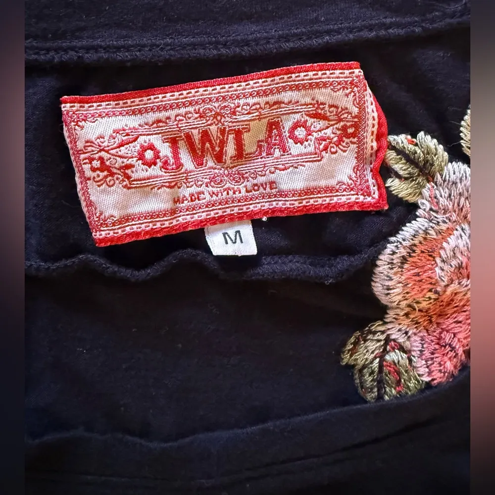 JWLA Johnny Was Elegant Blue Sleeveless Top with Floral Embroidery size M Size M - Image 7