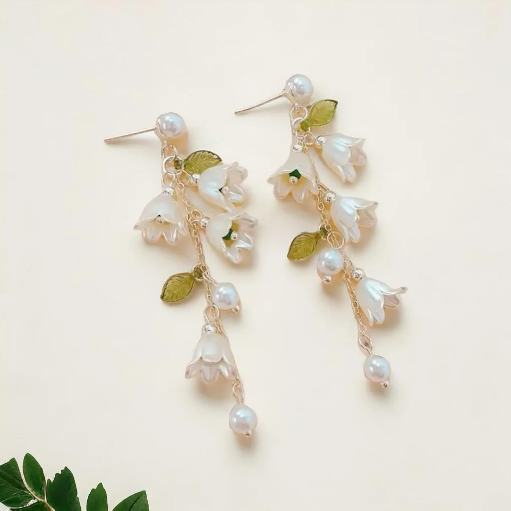 Exquisite‎ Lily Of Valley Design Earrings Elegant Style Resin Silver Plated Gold - Image 3