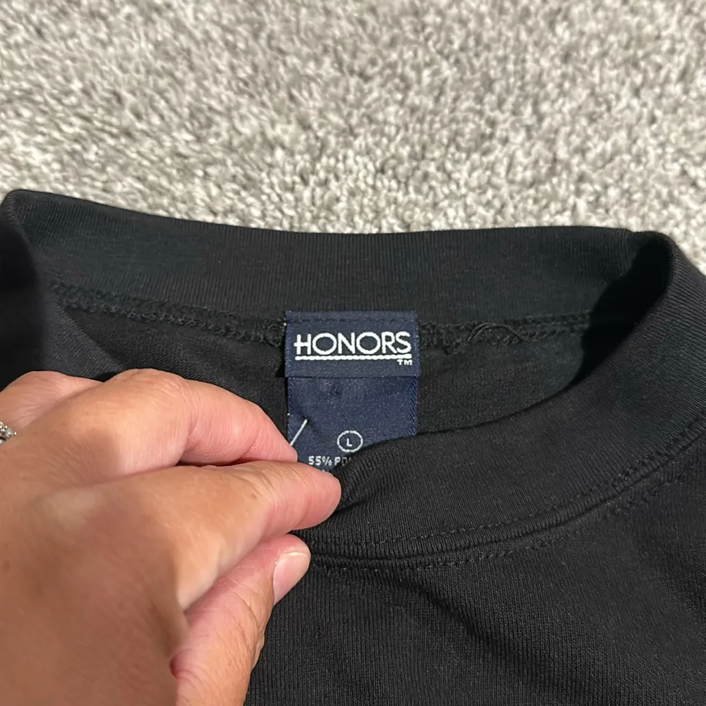 Vintage‎ HONORS black short sleeve shirt with eyelet details and shoulder pads L Size L - Image 4