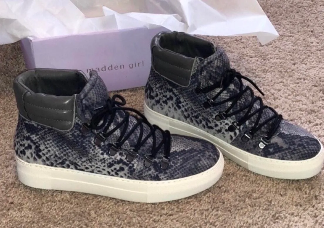 Snake Print Sneakers 8.5 - Image 3