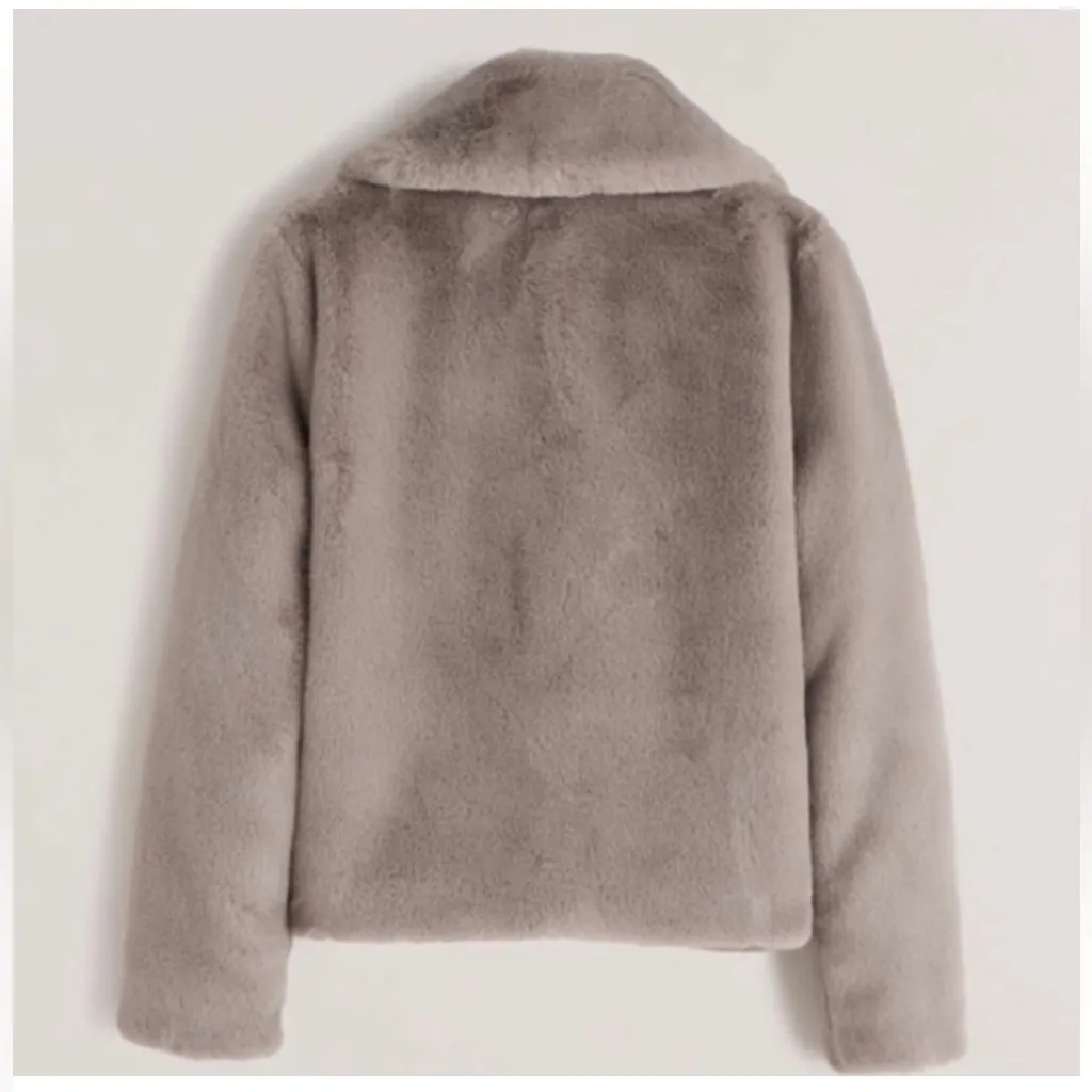 Abercrombie and Fitch Size Small NWT Faux Fur Shawl Collar Snap Jacket Coat - Image 2