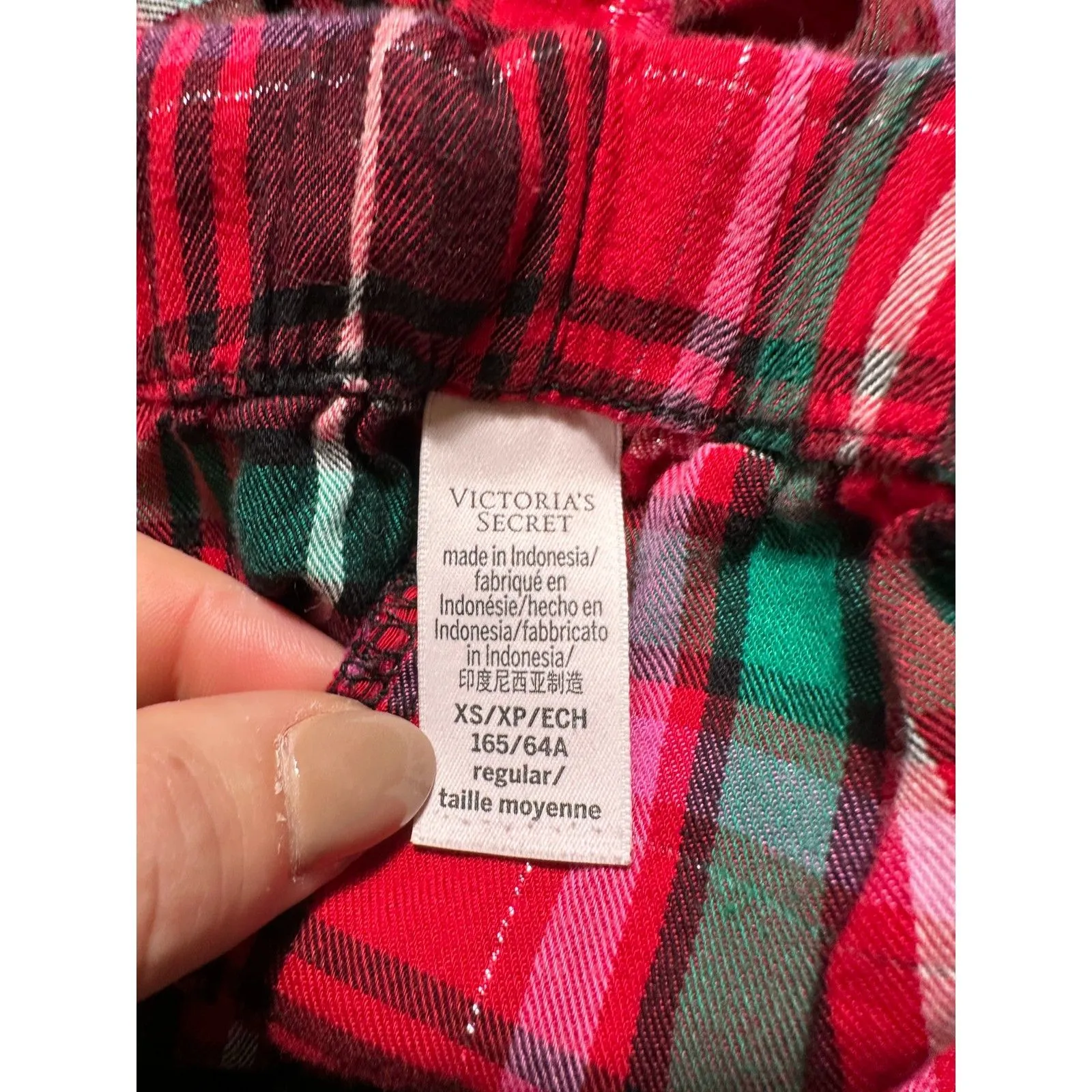 Victoria's Secret Pink and Green Plaid Holiday PJ Pants Size XS - Image 3
