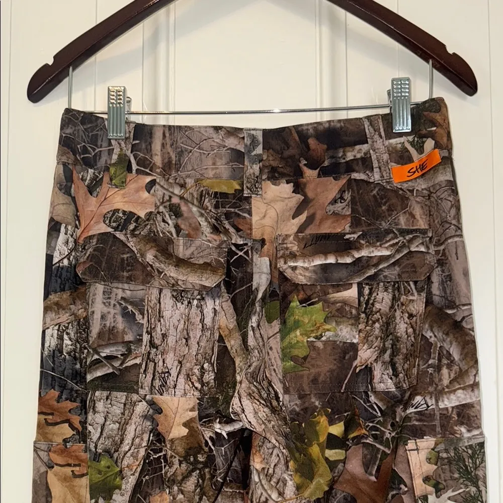 Green and Brown Cargo Pants with Camouflage Design Size XS - Image 12