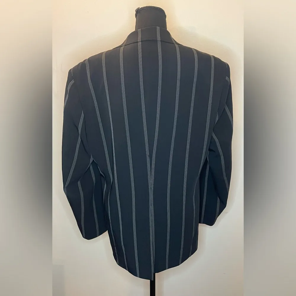 ClockHouse- Women’s striped black and white blazer Size 46 - Image 3