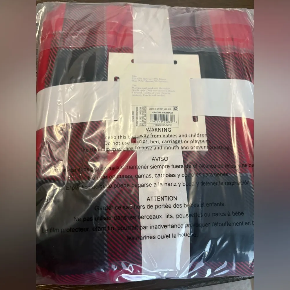 NWT Cozy PJs Stars Above new in package 🎄 ⛄️ ✨ 🎁 - Image 8