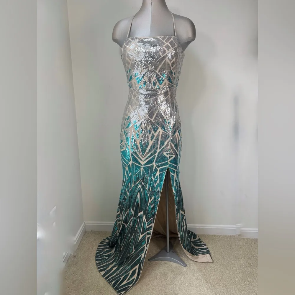 FAERIESTY Luxe Backless Mermaid Hem Sequin Gown Dress Size Medium Teal & Tan Blue - Image 8
