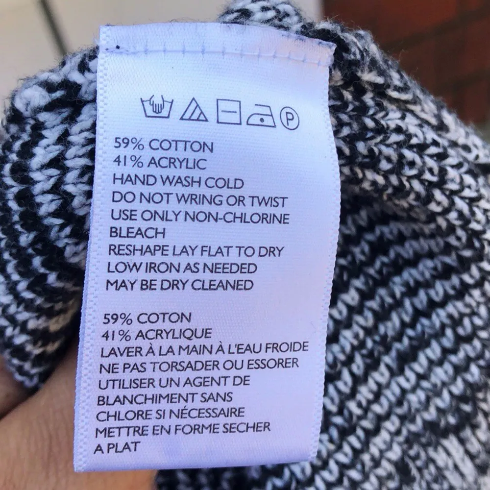 Urban Outfitters Womens large Silence + Noise grey and black v-neck knit sweater - Image 8