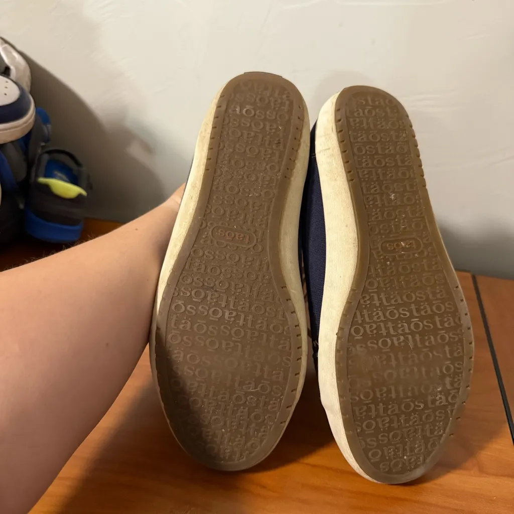 Taos‎ Footwear Women's Starburst Sneaker Canvas Shoe Navy Blue White Lace Up 8 - Image 10