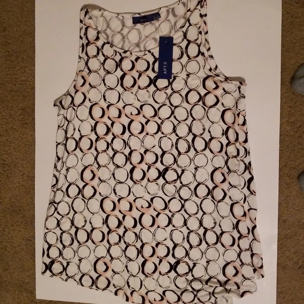 Tank top NEW w/tags - Image 2