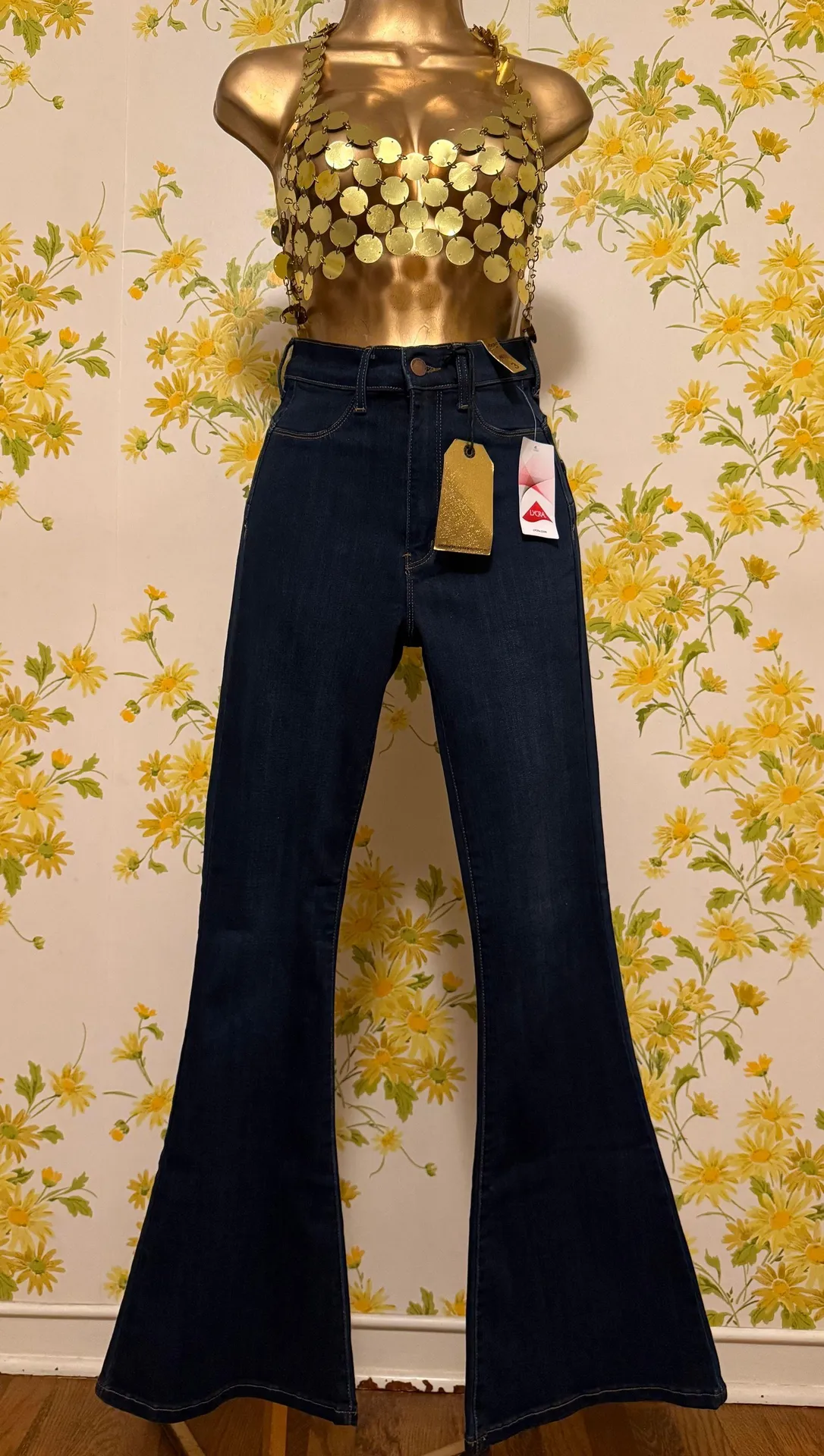 Vibrant Bell Bottom High Waist Fitted Denim Jeans Size 5 - Image 2