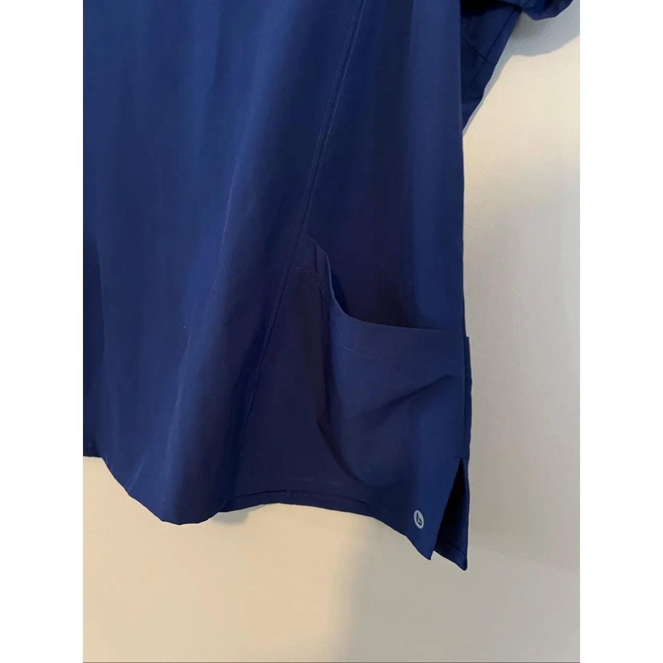 Barco One Blue Scrub Top Woman’s Size XL FLAWED - Image 2