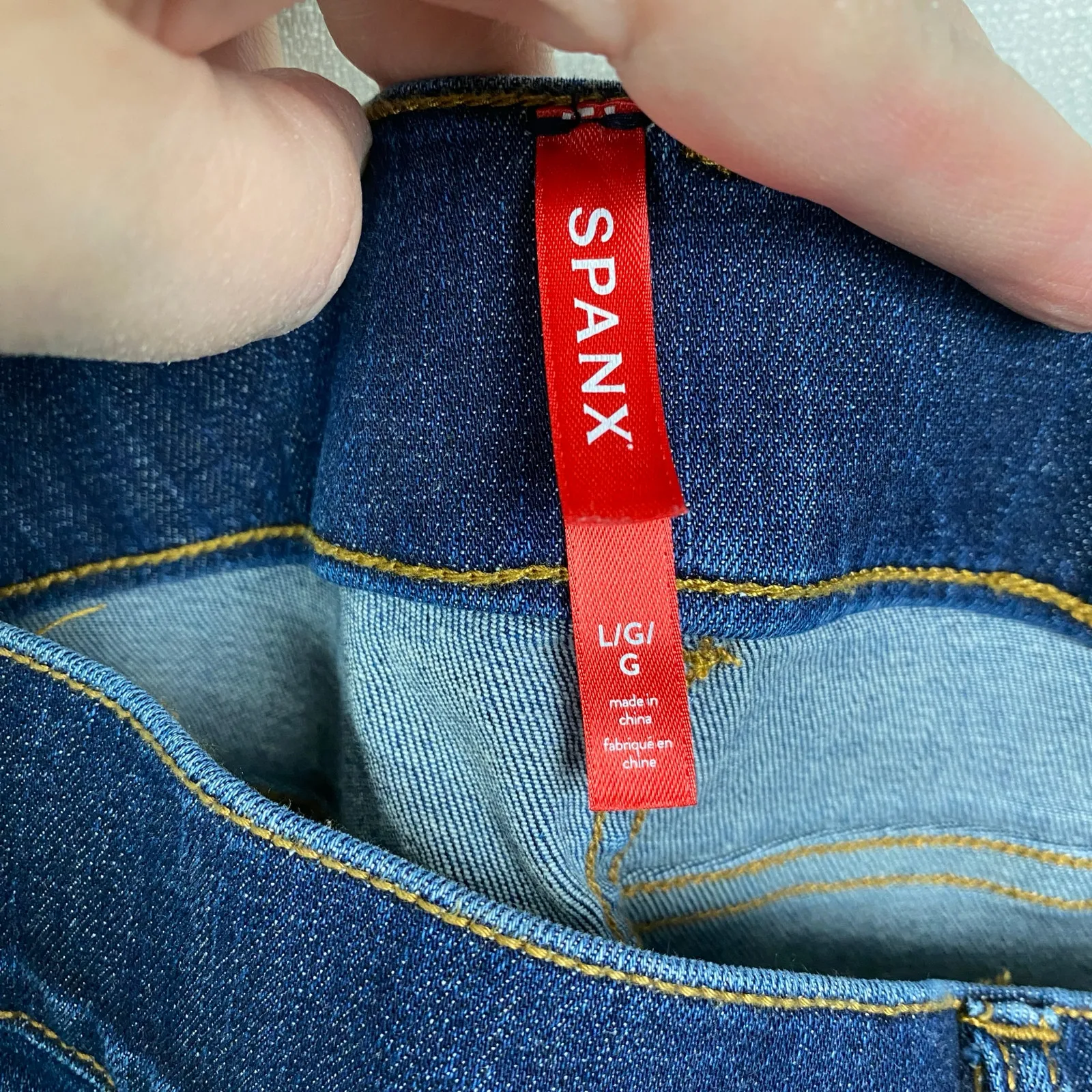 Spanx  Midnight Shade Pull On Flare Jeans Sz.L - Image 10