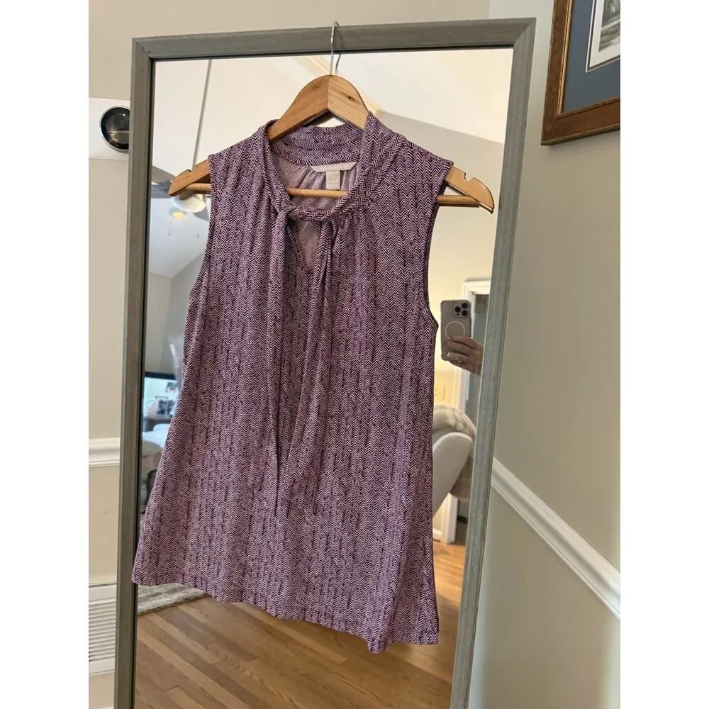 WHBM Women's Lavender Sleeveless V Neck Blouse Small - Image 2