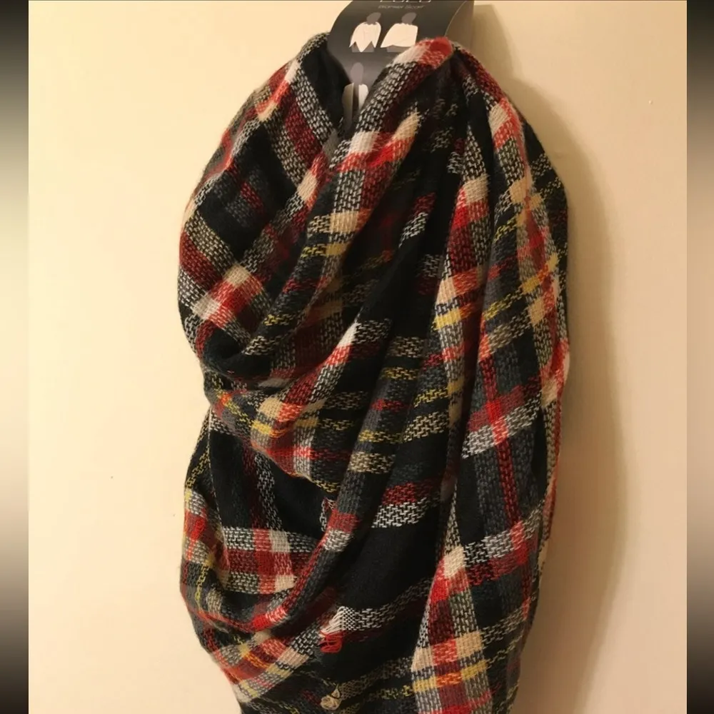 Fantasia Blanket Scarf - Image 3