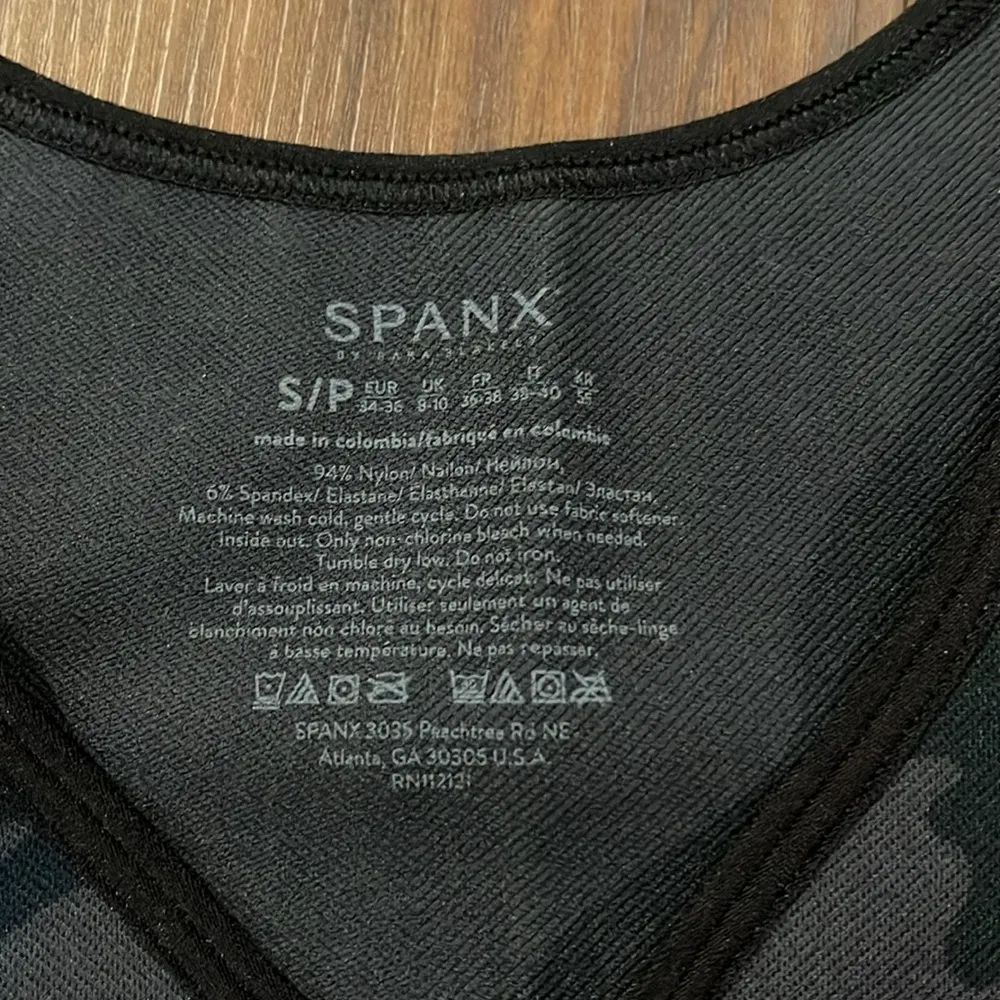 Spanx Seamless Crop Top - Image 3