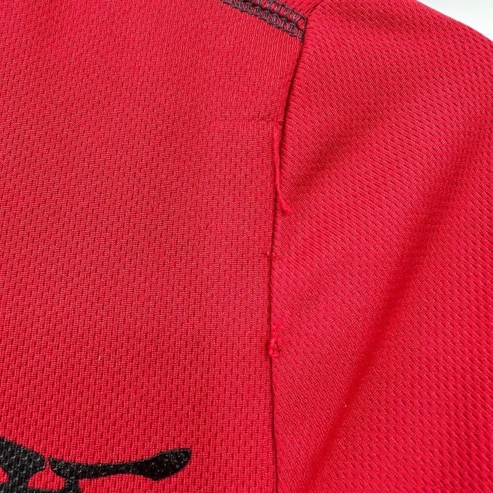 Alo Yoga red pullover quarter zip pullover Asian martial arts long sleeve medium - Image 9