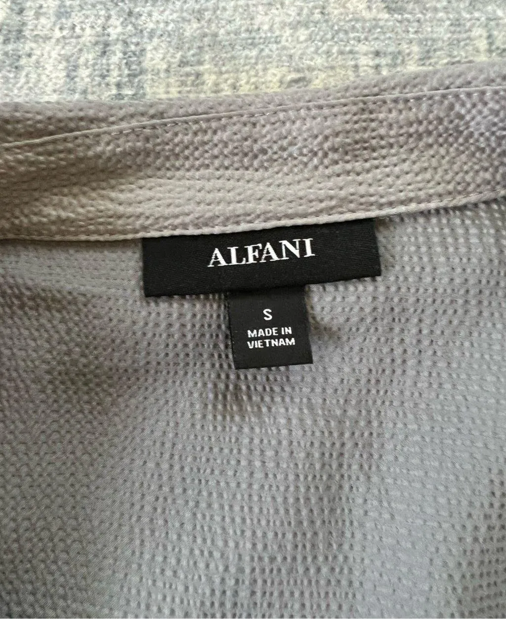 Alfani  Gray Textured V Neck Long Sleeve Blouse Small - Image 5