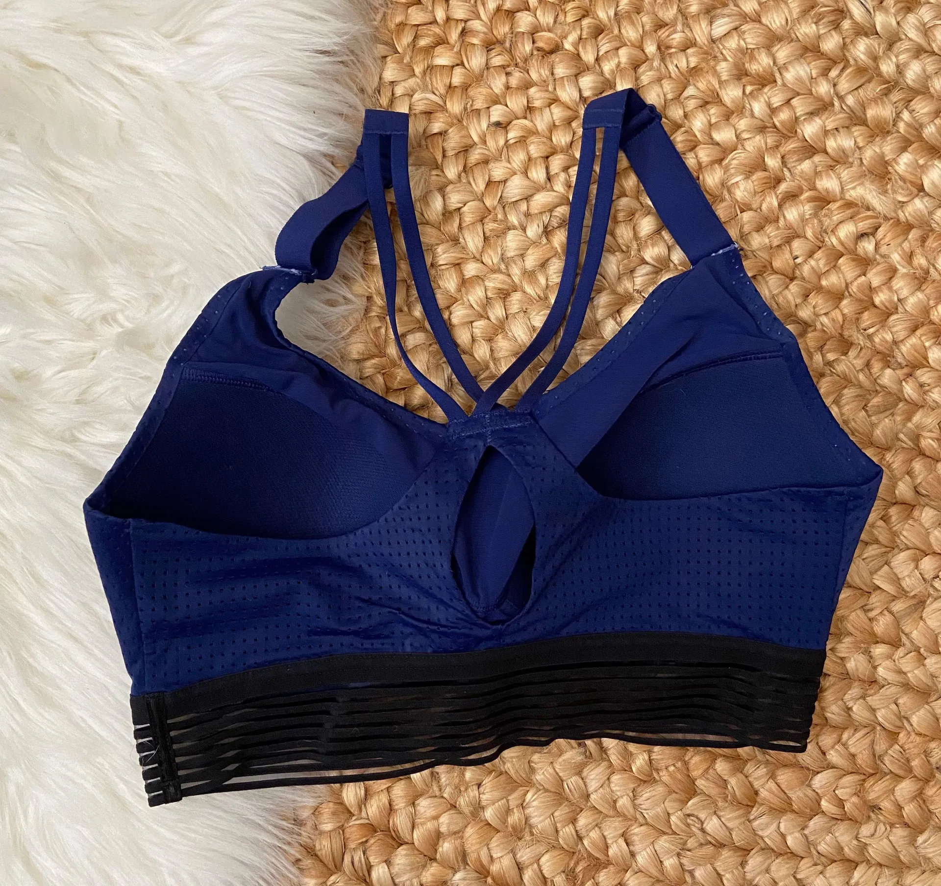 Victoria Sport Padded Mesh Cross Back Sport Bra 34D - Image 2