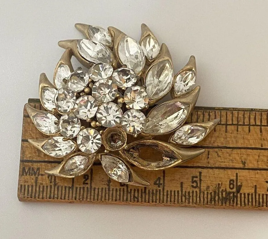 Vintage SPHINX Clear Rhinestone Large Brooch/Pin MISSING 2 RHINESTONE - Image 6