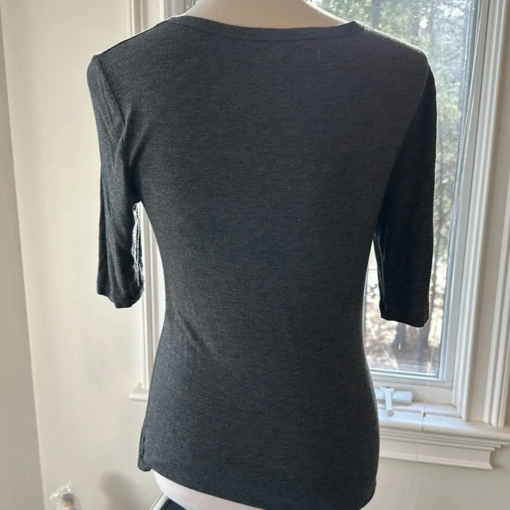 Zenana Outfitters Chico Elbow length Scoopneck Tee, Sie small, Like new - Image 4