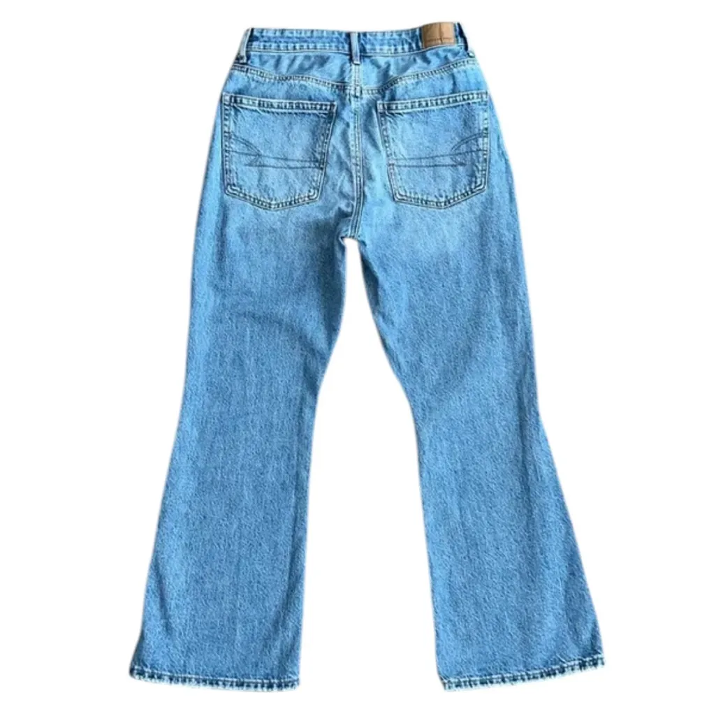 American Eagle Highest Rise 90s Flare‎ Distressed Size 6 SHORT - Image 2