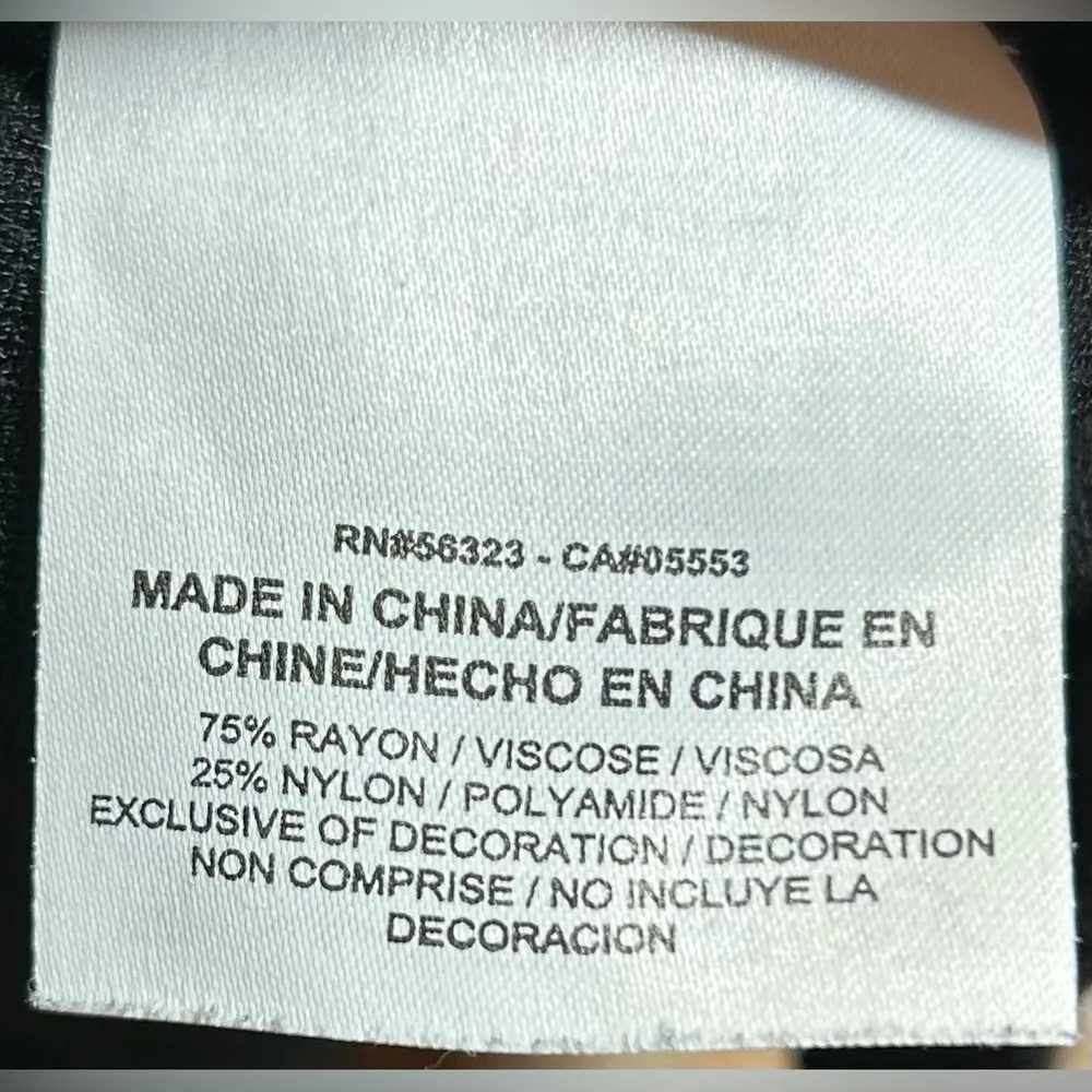 Nike Sportswear Tech Knit Women’s Size L Black Sleeveless Top - Image 3