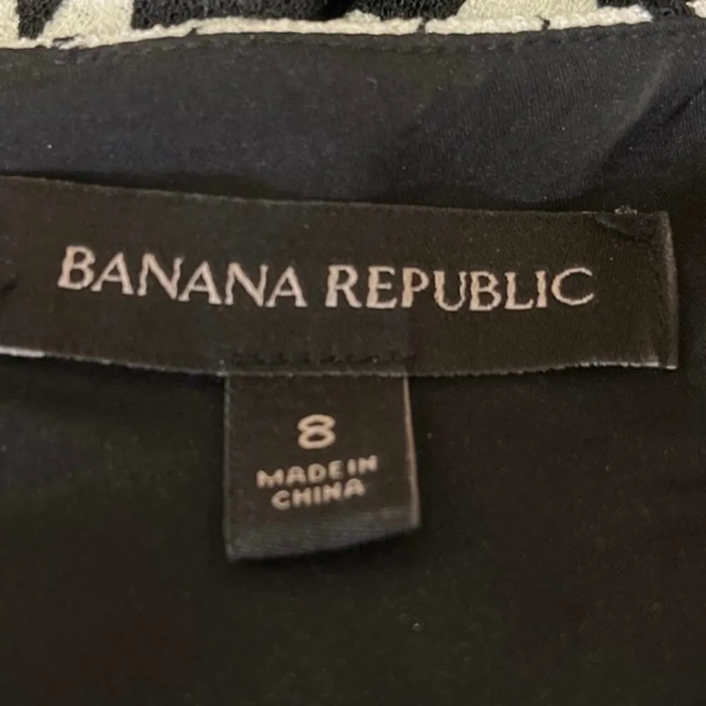 Banana Republic Black Floral Print Round Neck Short Sleeve Mini Sheath Dress 8 - Image 4