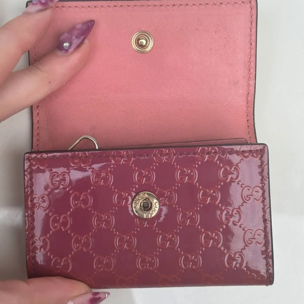 Gucci  Red Patent Leather GG Gold Heart Logo Key/Card Holder - Image 6