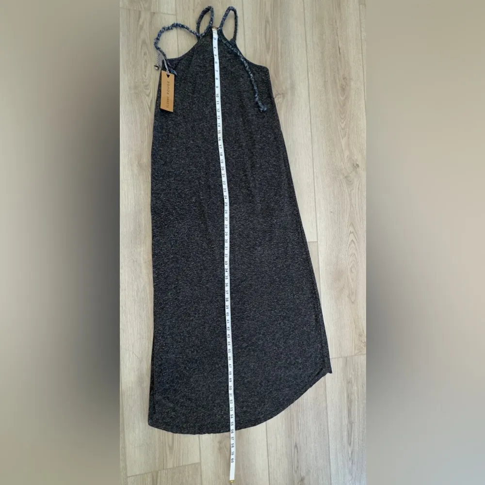 Elegant Grat Maxi Dress. SLOANE ROUGE. Gray - Image 14