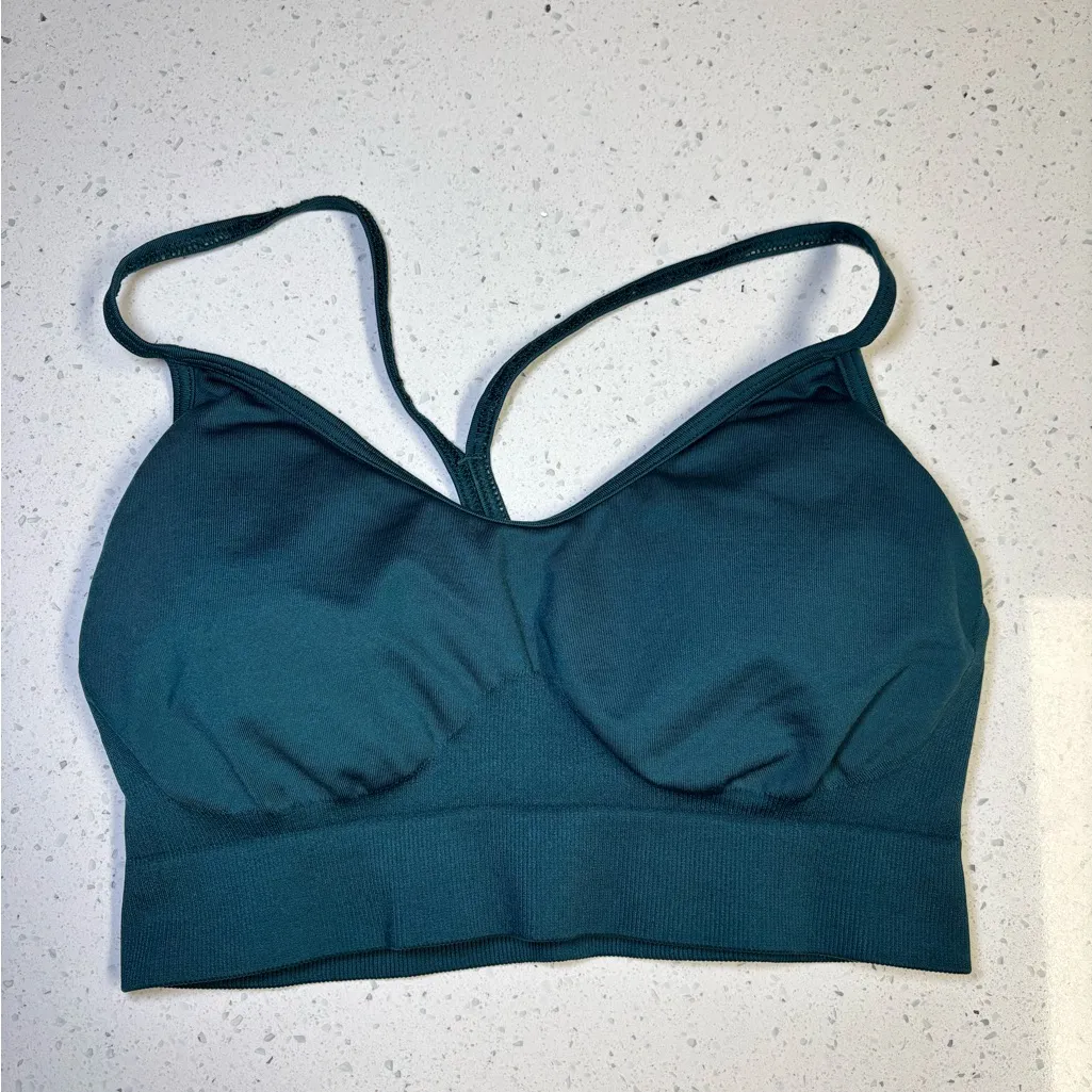 AYBL Womens Athletic bundle x4 nvgtn  & Gymshark Small/ Medium - Image 3