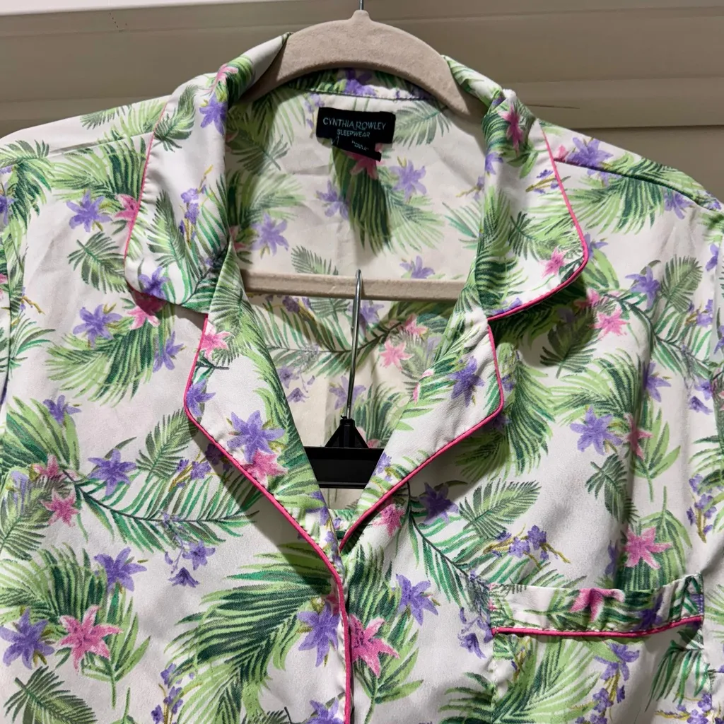 Cynthia Rowley Floral Palm Tropical Pajama Set – Top & Pants Size L - Image 5