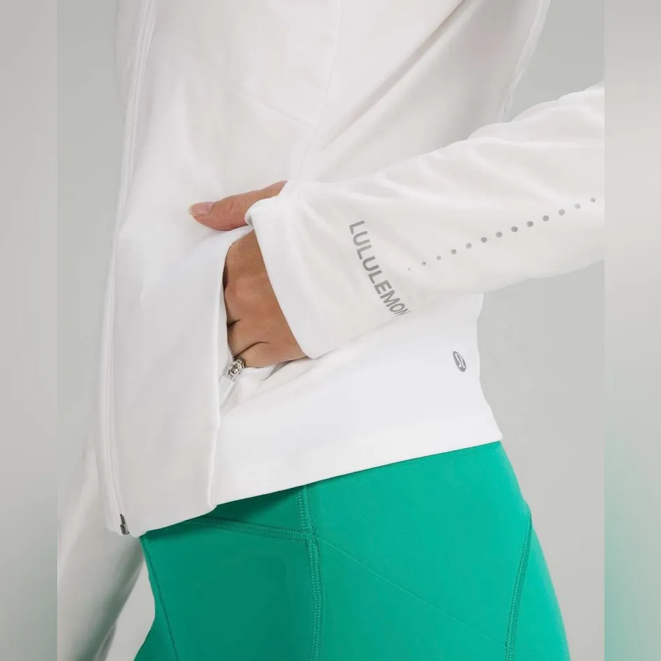 NWOT Lululemon Push Your Pace Jacket Coat White PrimaLoft Size 2 2023 Release - Image 6