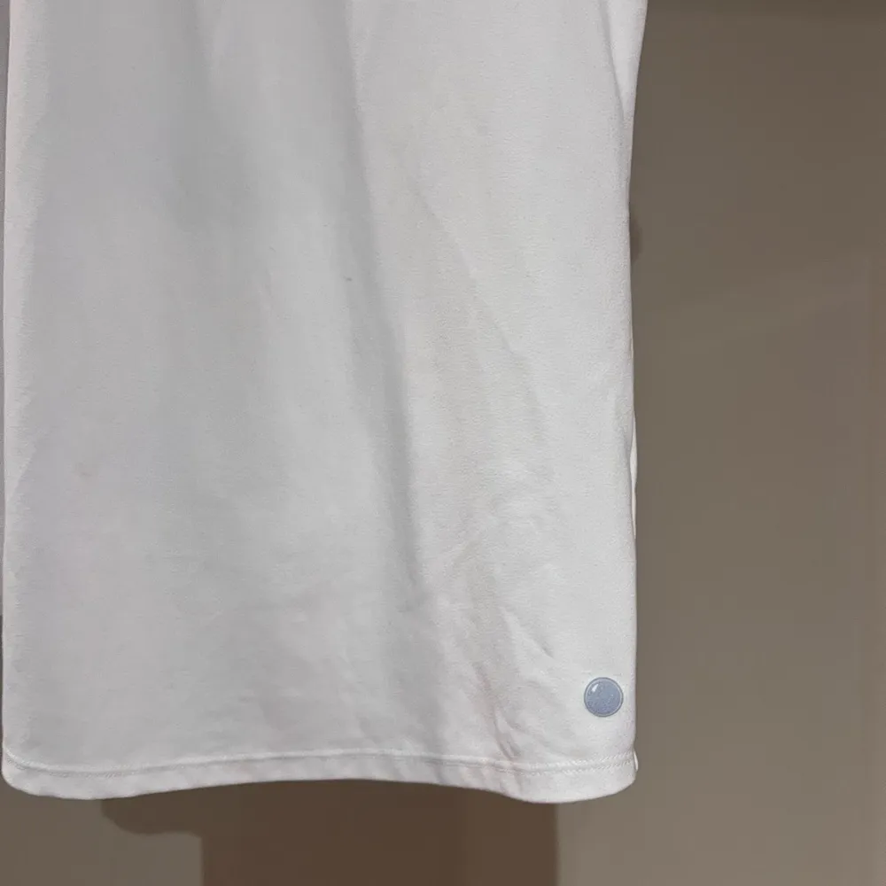 Yogalicious White Active Tank Top Open Back Cutouts - Image 5