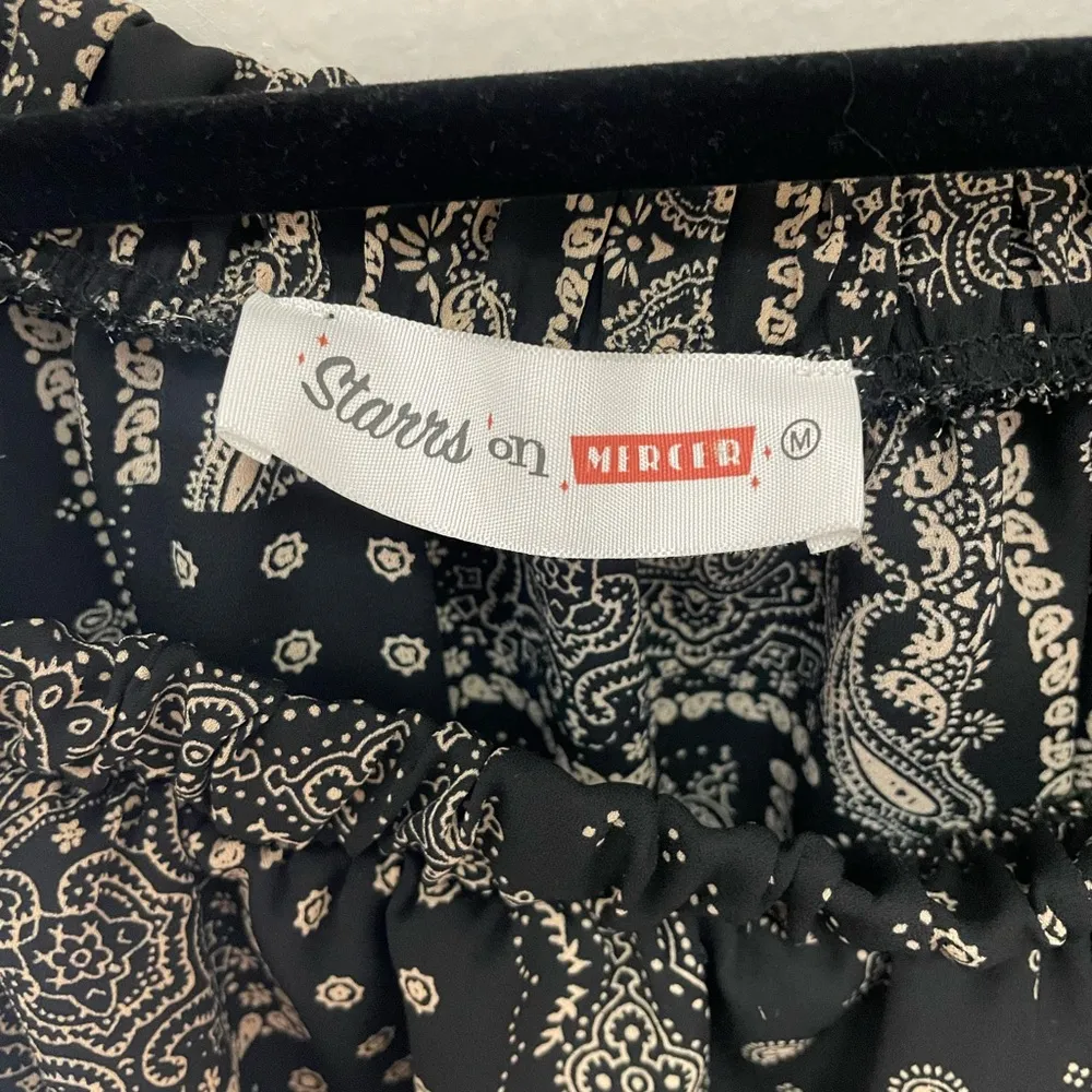 Black and Cream Ruffle shorts Romper Boutique Brand Size Medium - Image 4