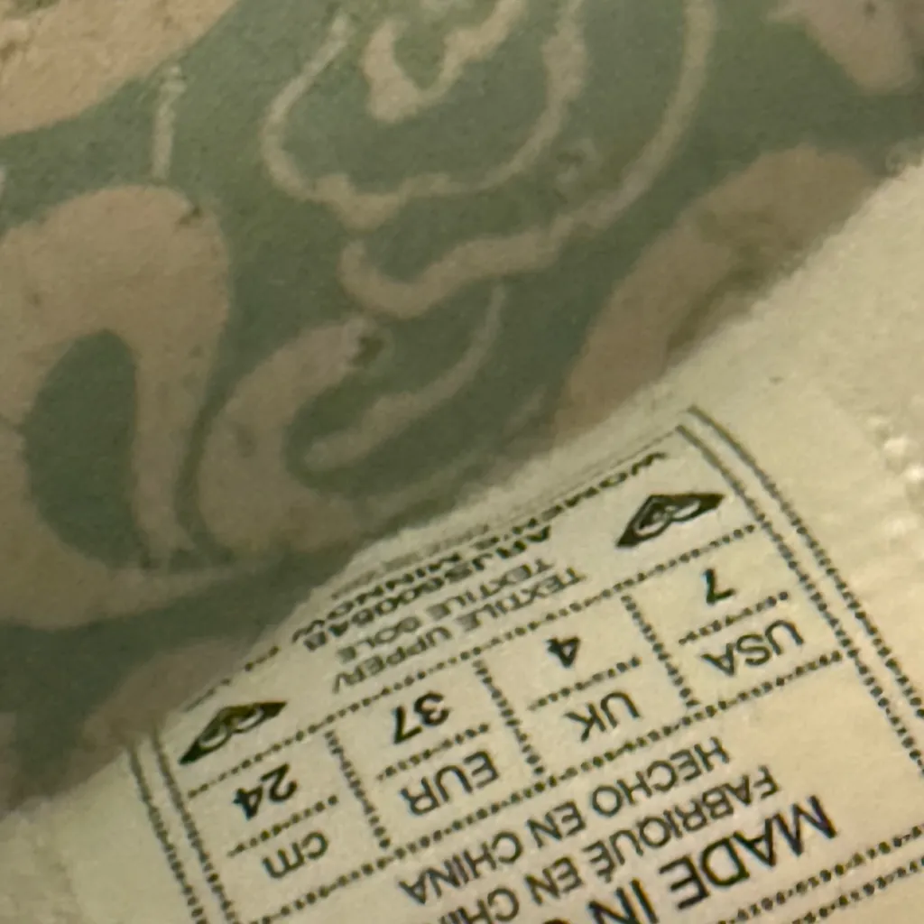 Roxy White Slip-On Canvas Shoes - Image 10