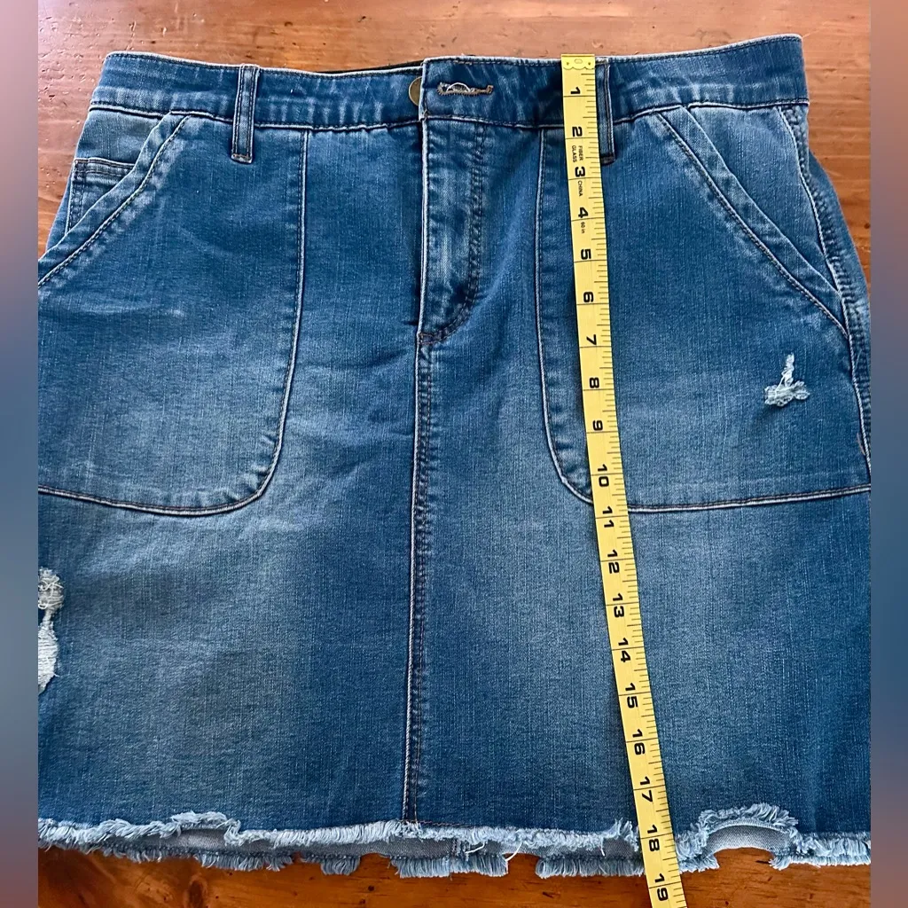 Democracy  Ab solution denim mini  skirt Sz 12 - Image 4